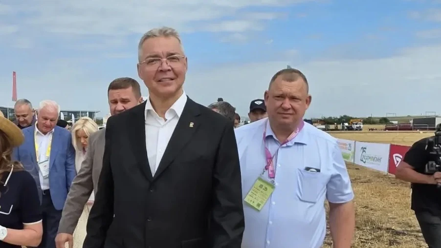 Сегодня день рождения празднует наш Губернатор, Владимир Владимирович.