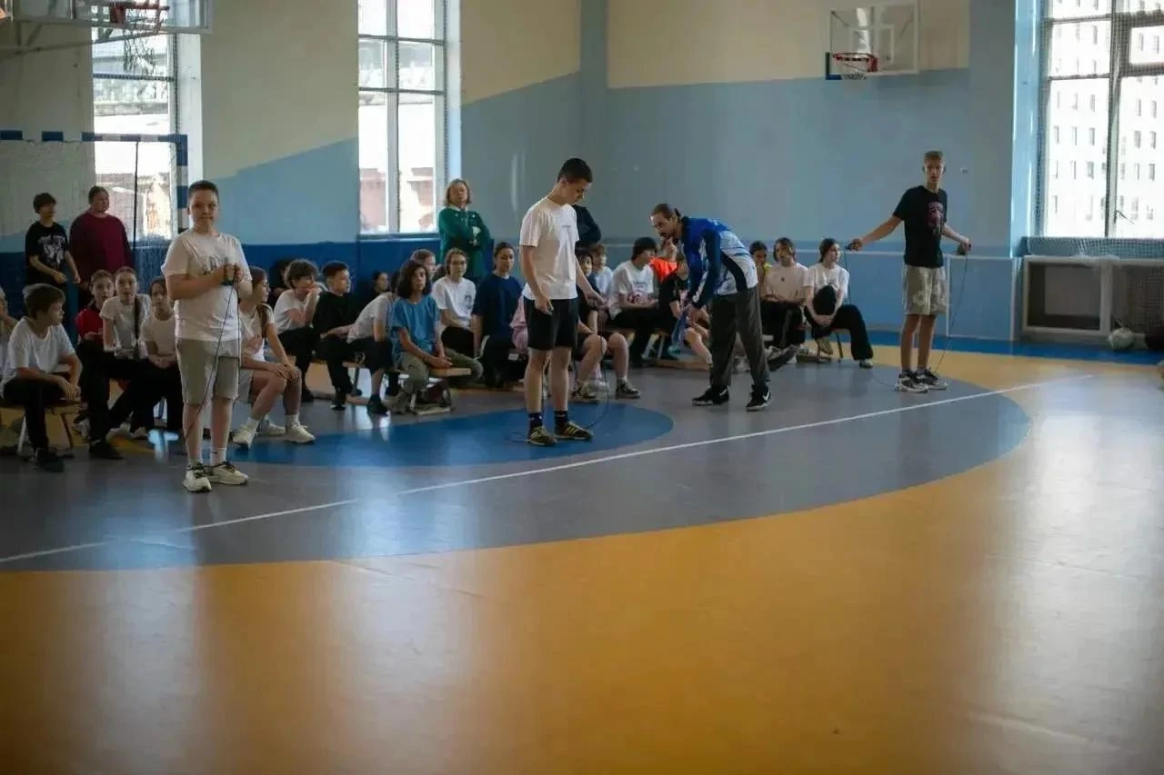 14 октября в рамках программы физкультурных мероприятий среди учащихся общеобразователь...