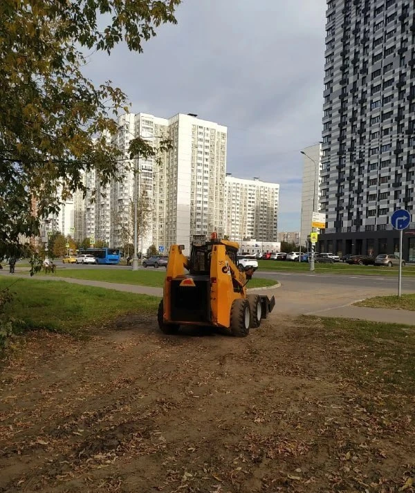 📍 Асфальт вывалили кучей на Производственной улице