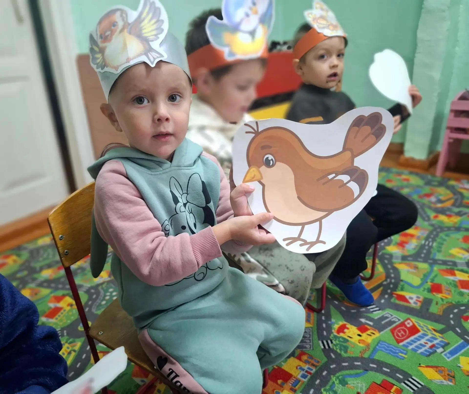 Птичка летает, птичка играет, птичка поет!  Яркое,  веселое  занятие   по музыке было с...