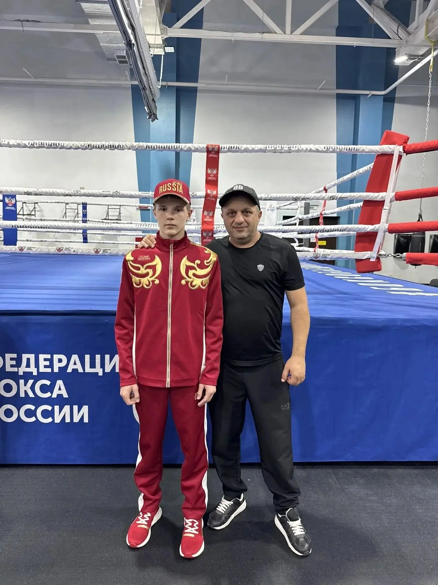 В Сочи на заключительных сборах молодёжной сборной России по боксу был утверждён состав...