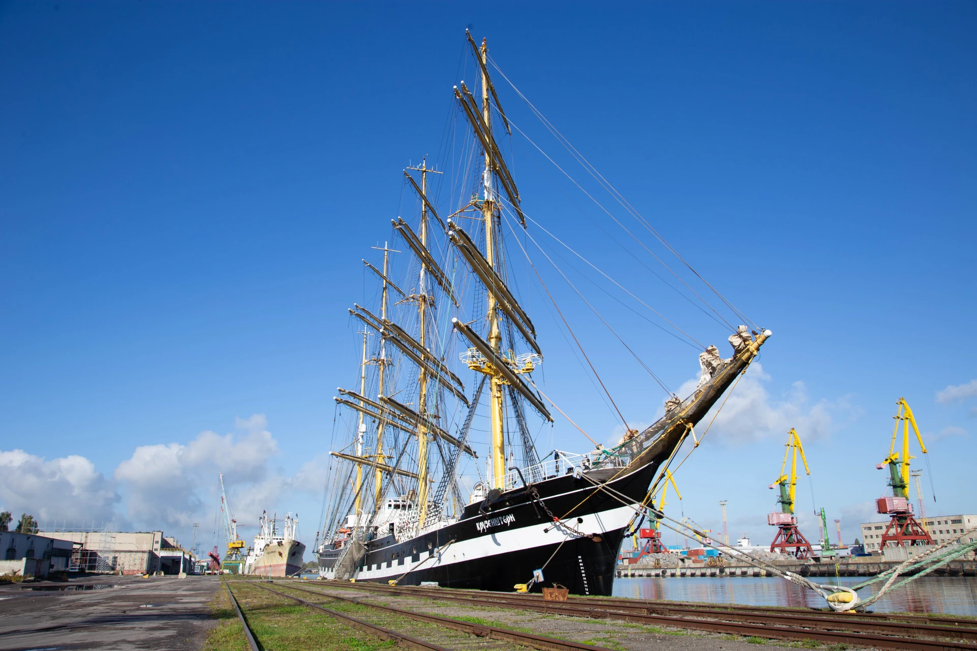 ⚓ «Крузенштерн» завершил рейс 2/139