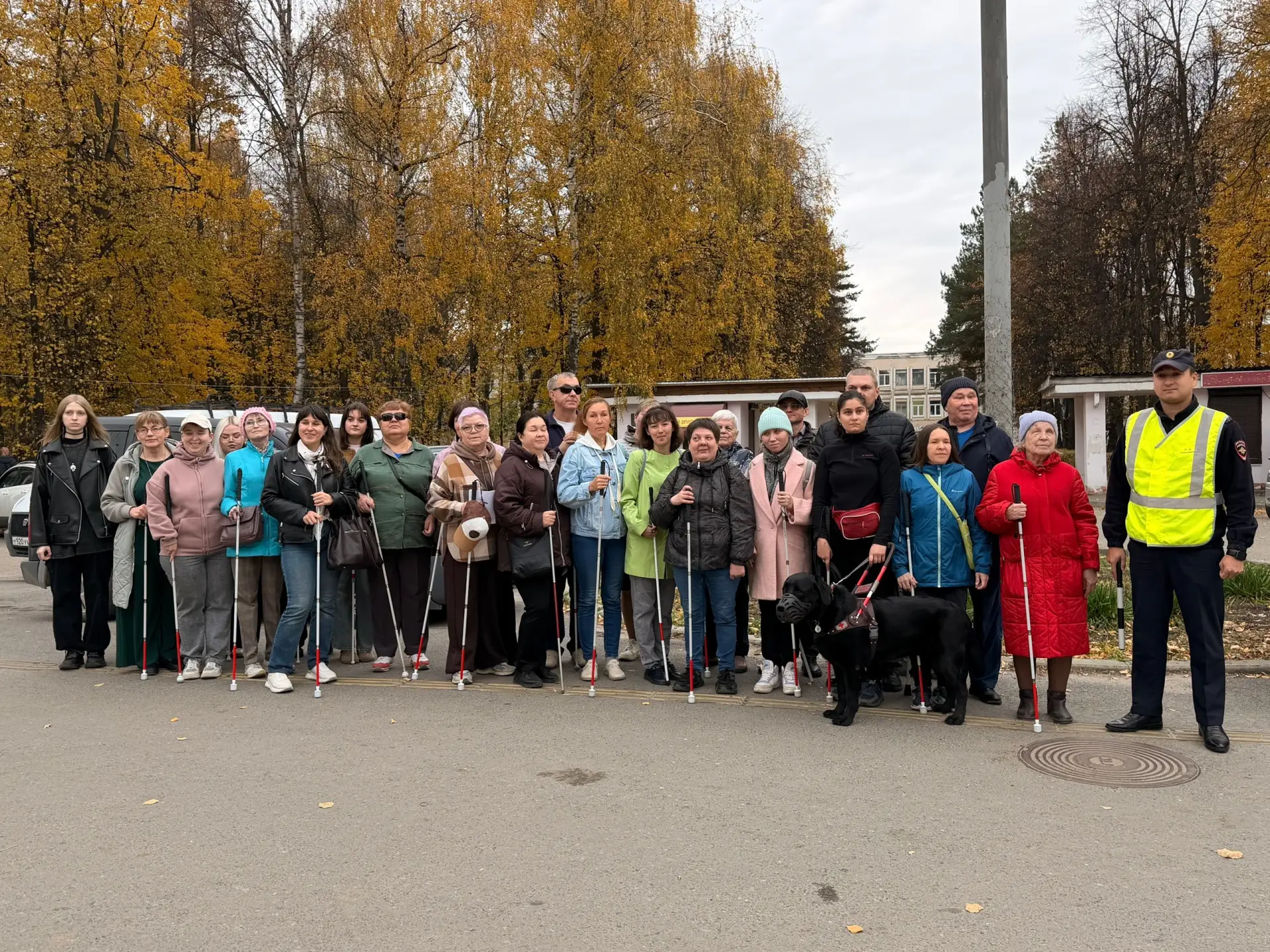 👁‍🗨 Видеть сердцем: студенты #ЙОТСТ приняли участие в акции «Белая трость»!