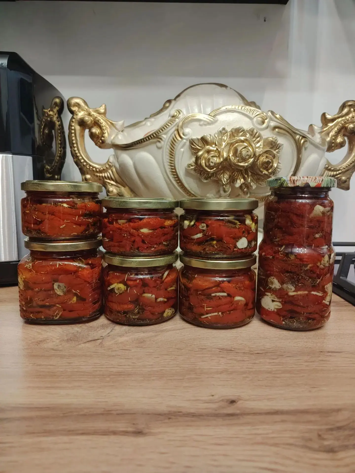 Вкусные  ароматные вяленые помидоры и чернослив,слива .С добавлением итальянских трав, ...