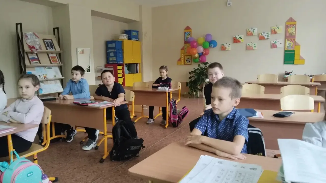 РУБРИКА «Финансовая грамотность»🫰.                                   Учимся распоряжат...