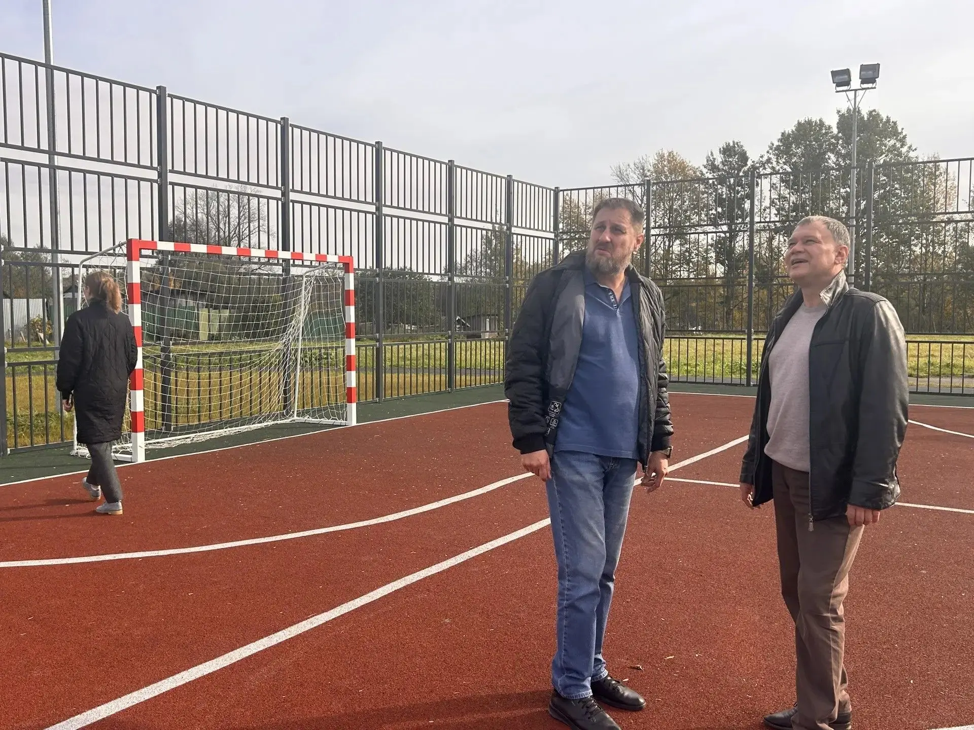 В рамках еженедельного пешего обхода заместитель Главы округа Евгений Мелентьев совмест...