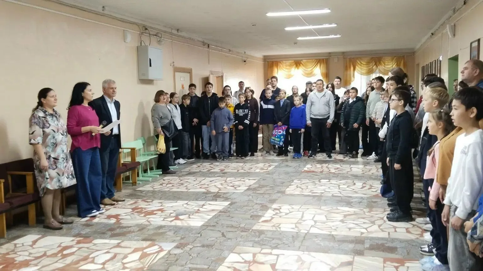 В школе № 4 провели муниципальный турнир по шахматам на Кубок губернатора Саратовской о...