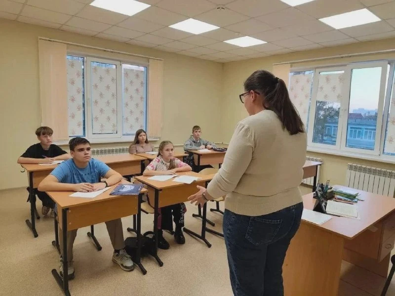 Подростки из Мариуполя обсудили риски интернета