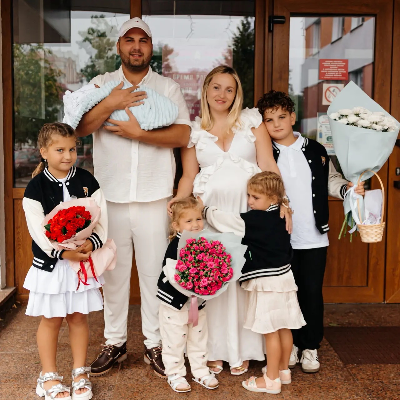 Hali.lova&Co