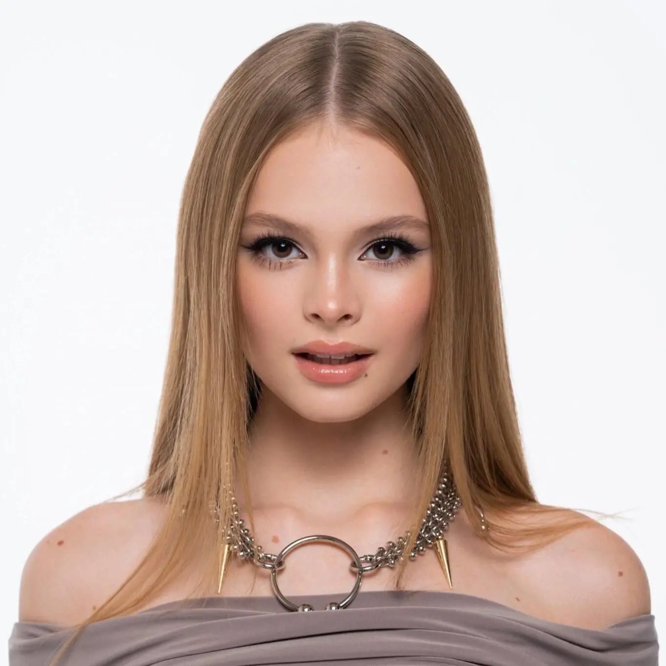 MILANA STAR