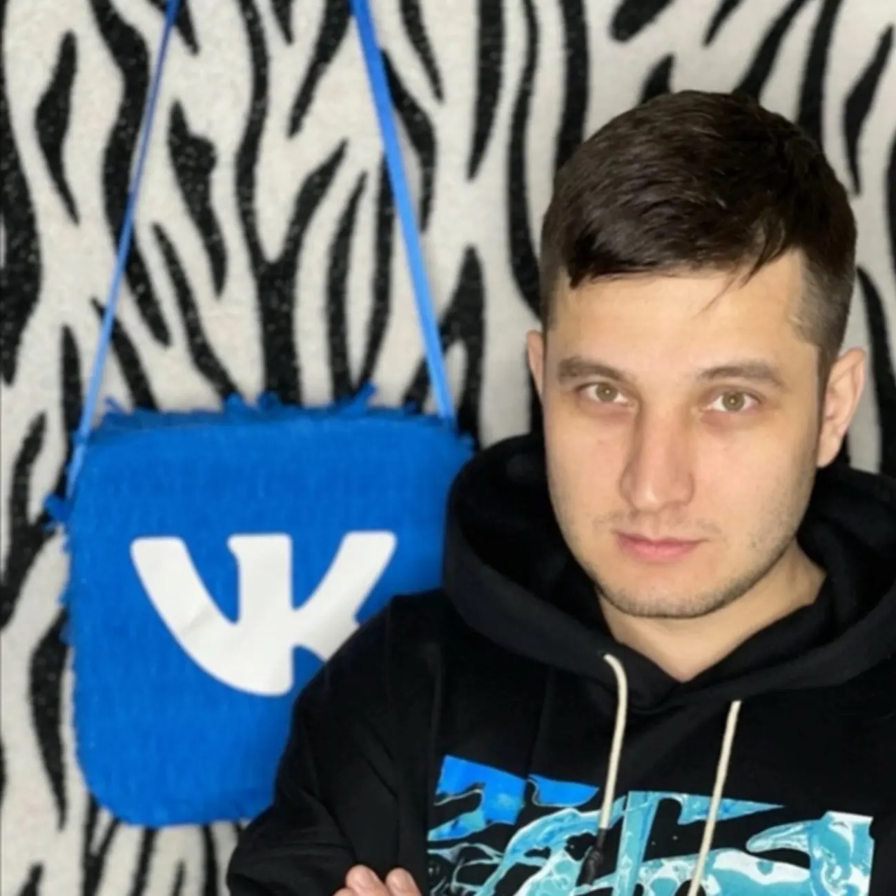 Фотография канала Max Руслан Шарипов