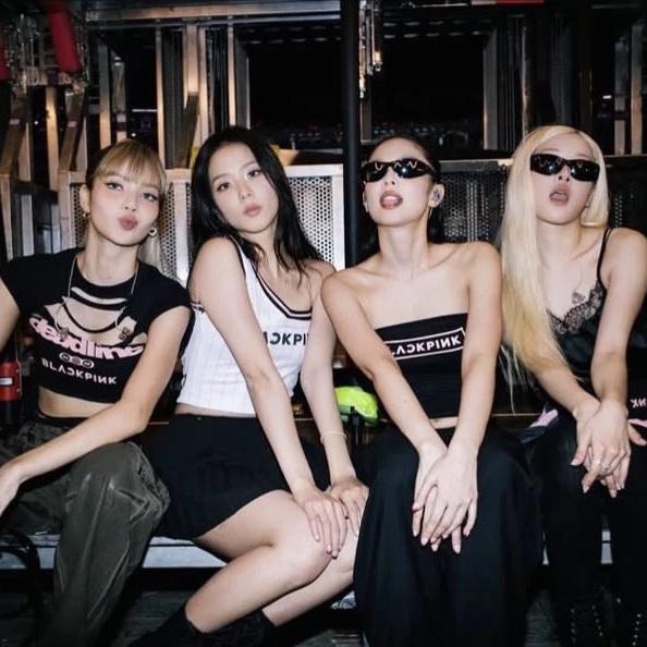 Фотография канала Max blackpink | теории и разборы лирики