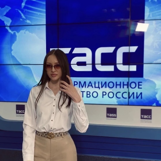 Фотография канала Max Алиса Гилберт