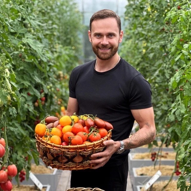 Логотип канала Семена Партнер Директор