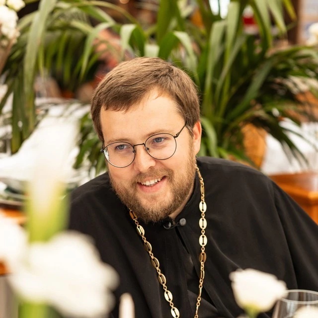 Свящ. Роман Колесников