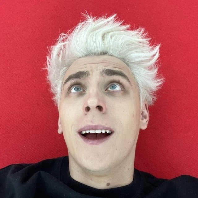 Логотип канала Влад Бумага A4