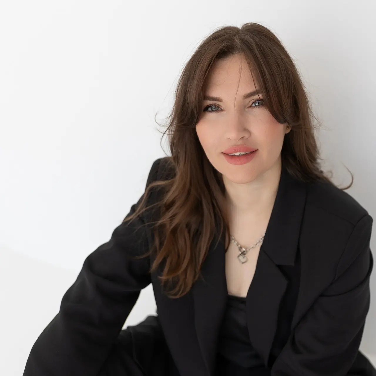 Логотип канала Катерина Майнд .Точка Gенственности