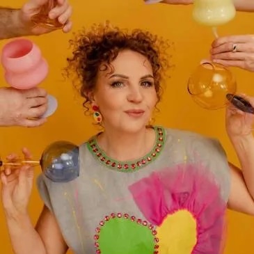 Логотип канала С сумасшествием и любовью обо всём понемногу