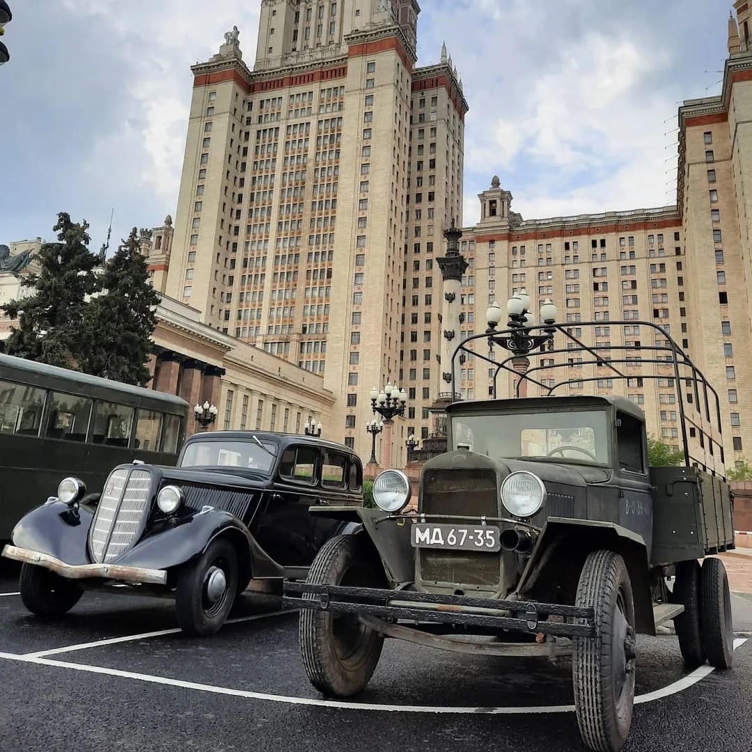 Фотография канала Max Ретро автомобили мира