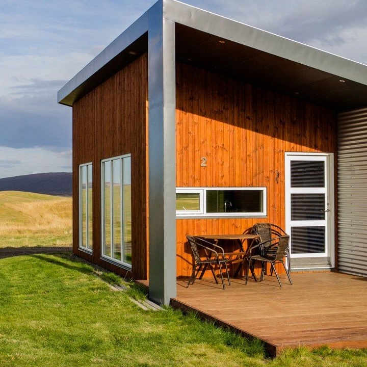 Логотип канала miniHUS планы и примеры мини-домов