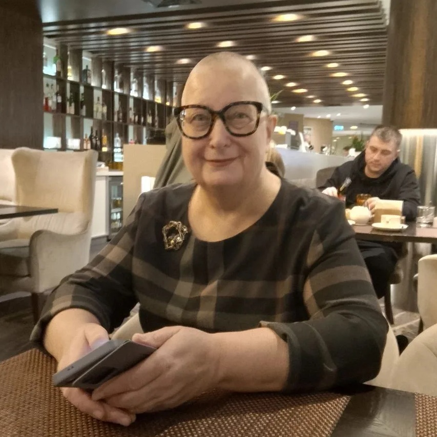 Москвичева знает