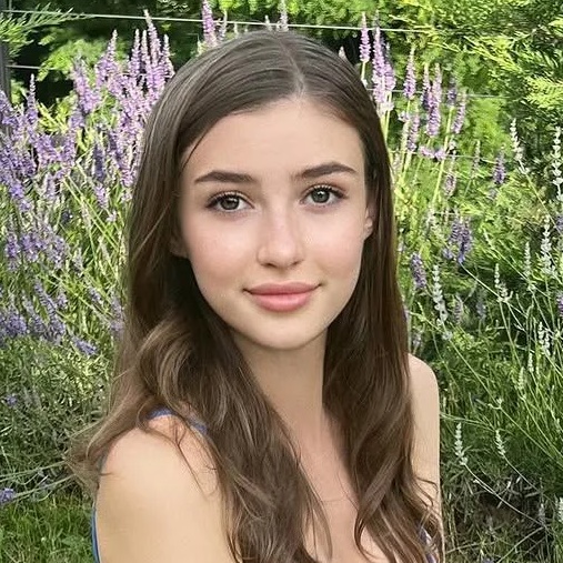 Фотография канала Max Olivia
