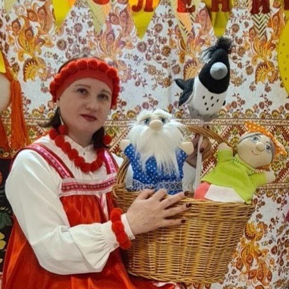 Озвученные кукольные спектакли, авторские песни и сценарии для праздников