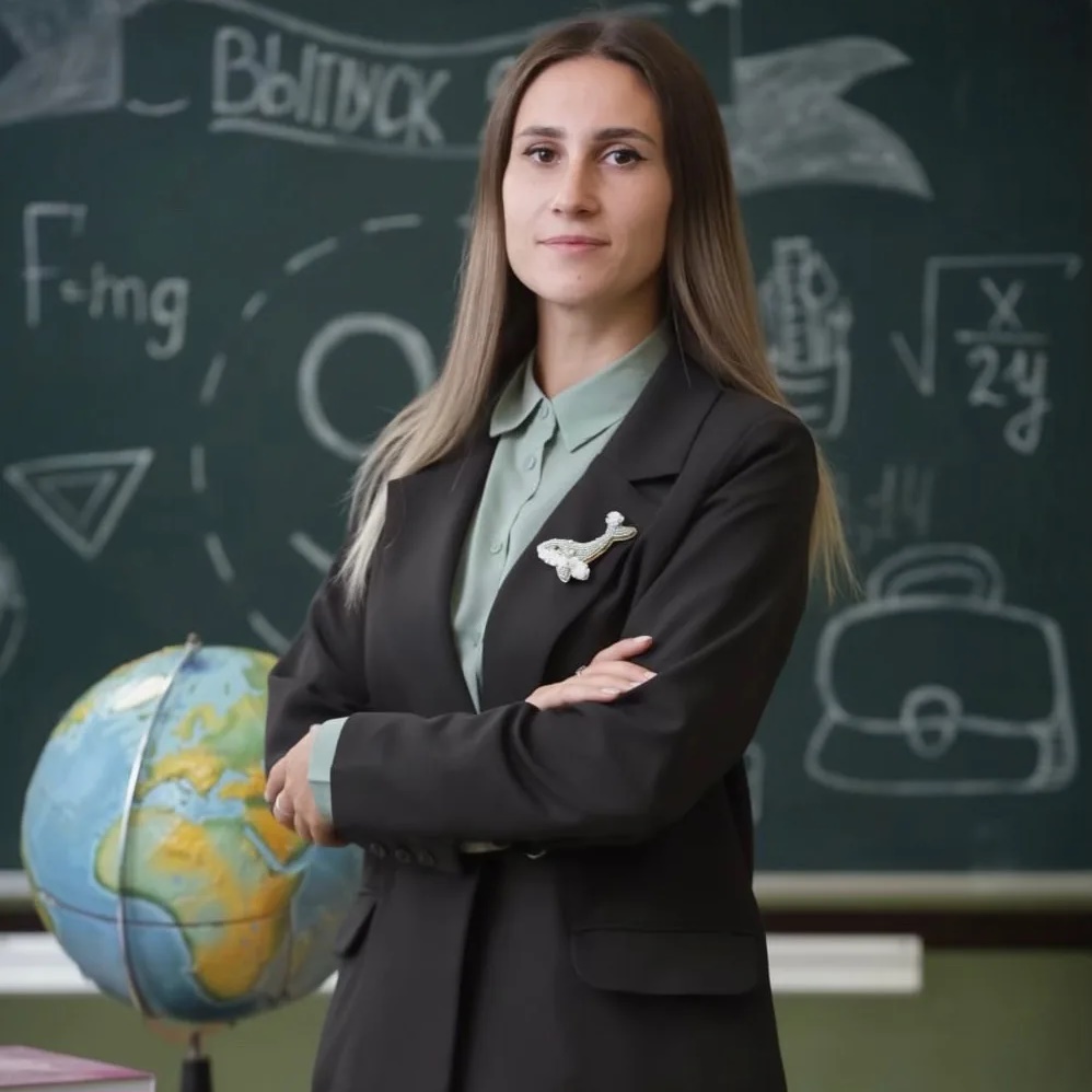 Логотип канала Исторические путешествия. Учитель истории.