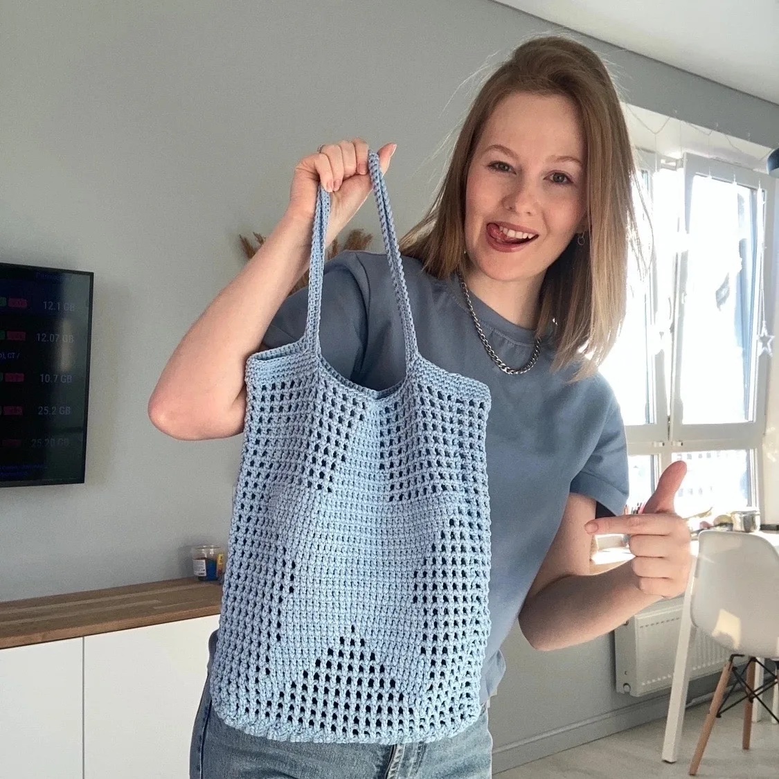 Логотип канала Вяжем с Аней Сахно| мастер-классы крючком